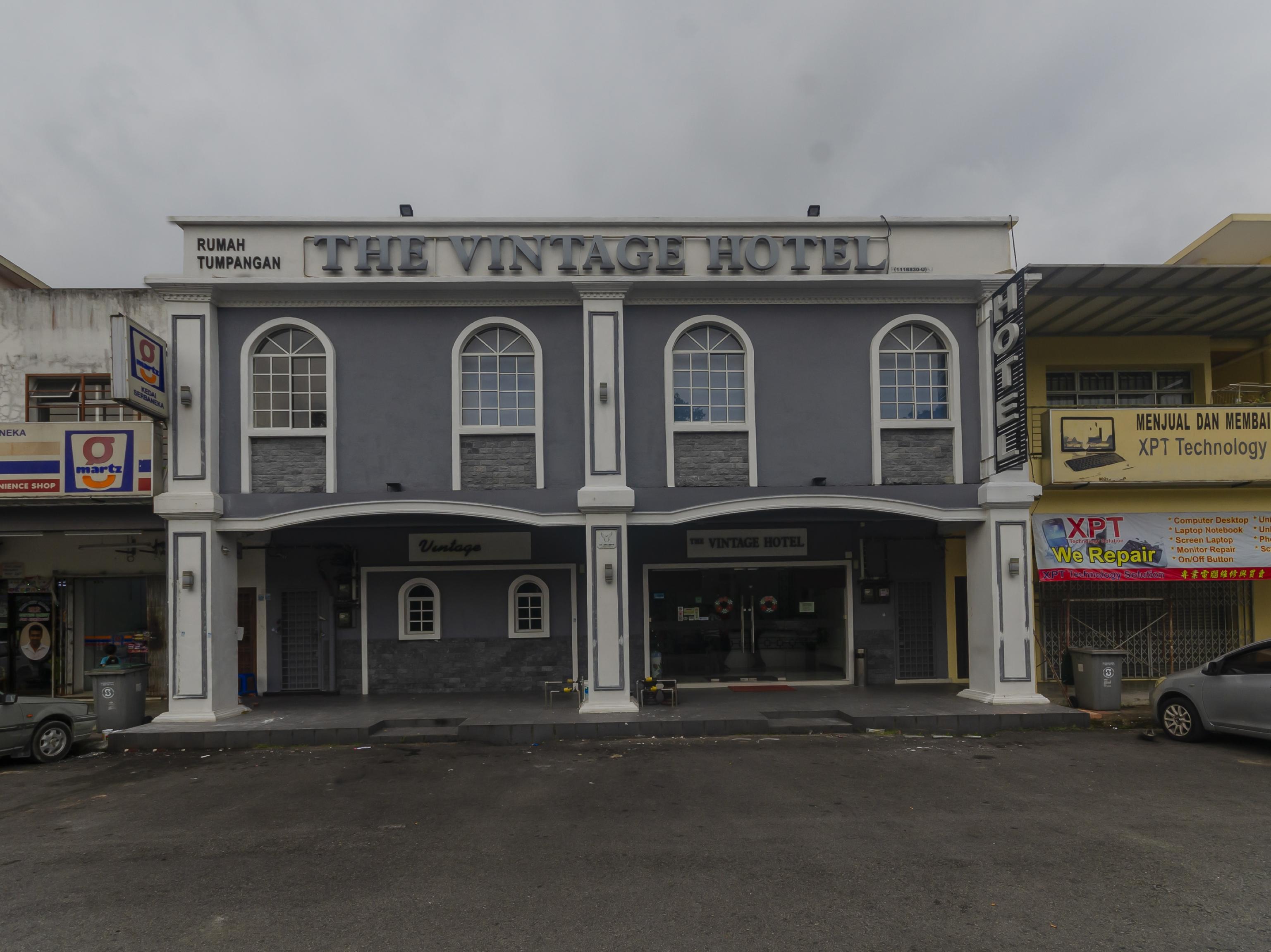 Super Oyo 596 The Vintage Hotel Johor Bahru Exterior photo