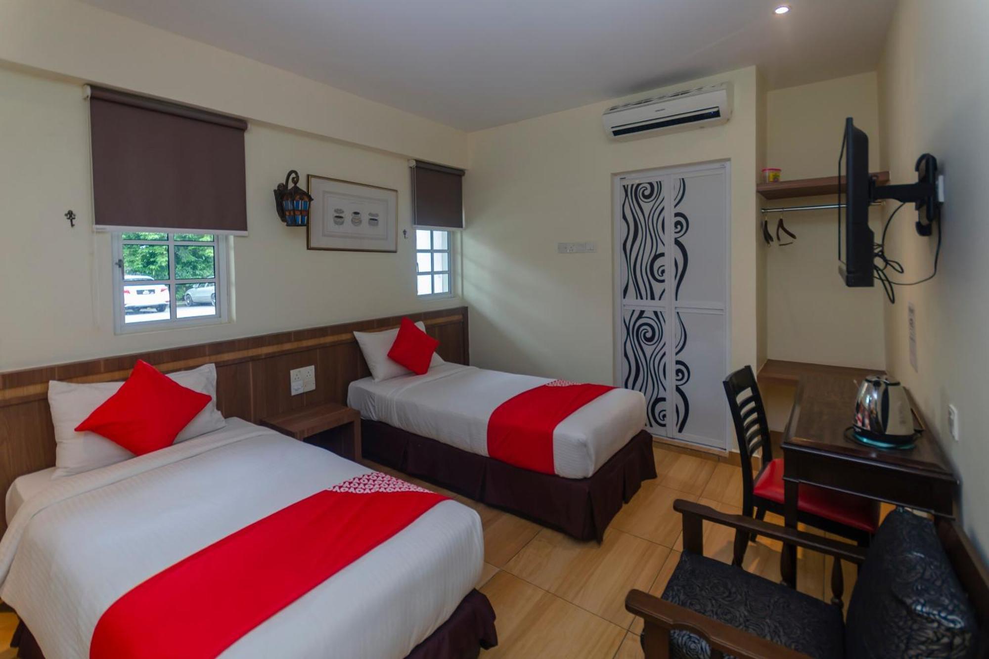 Super Oyo 596 The Vintage Hotel Johor Bahru Exterior photo