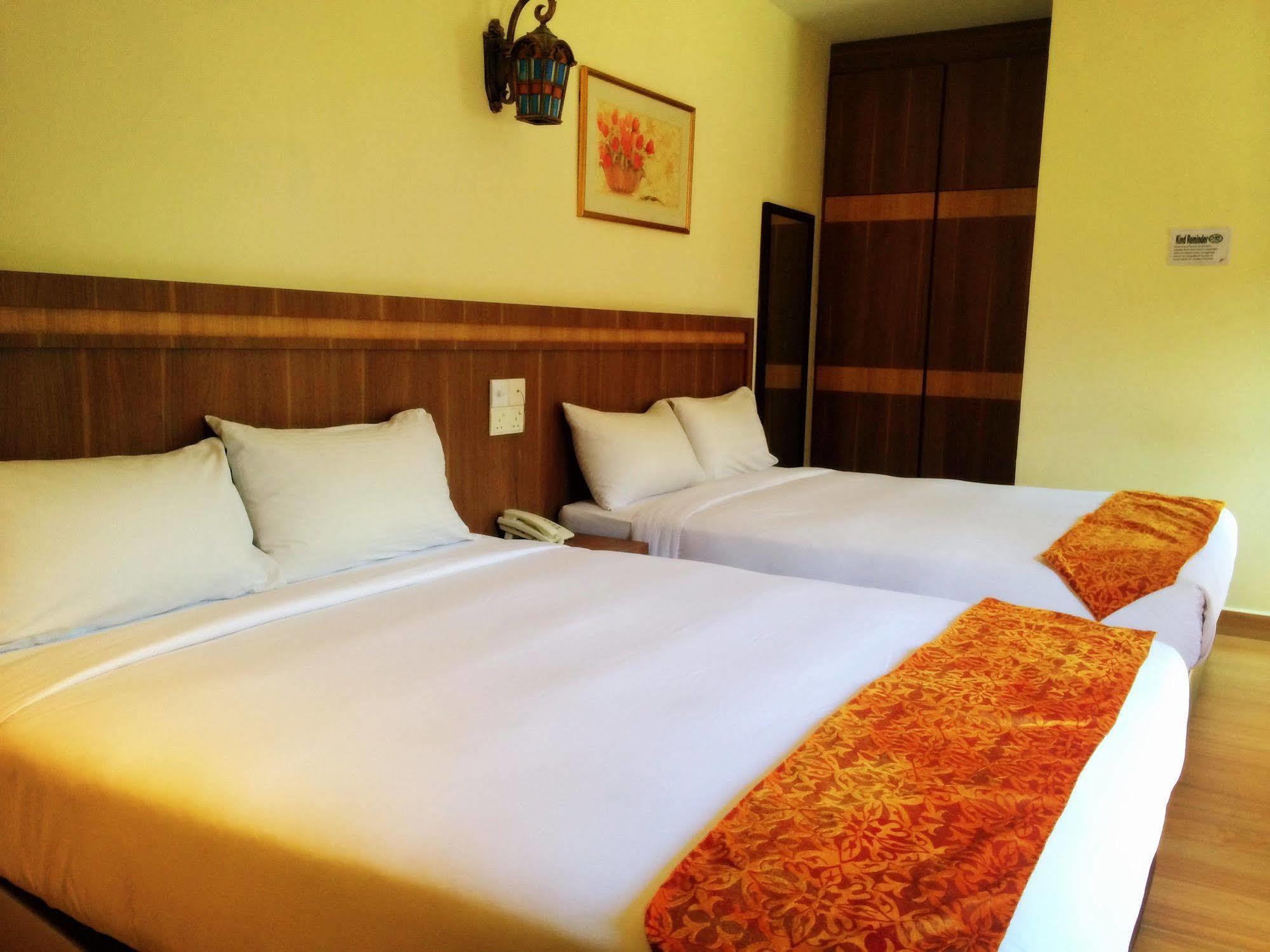 Super Oyo 596 The Vintage Hotel Johor Bahru Exterior photo